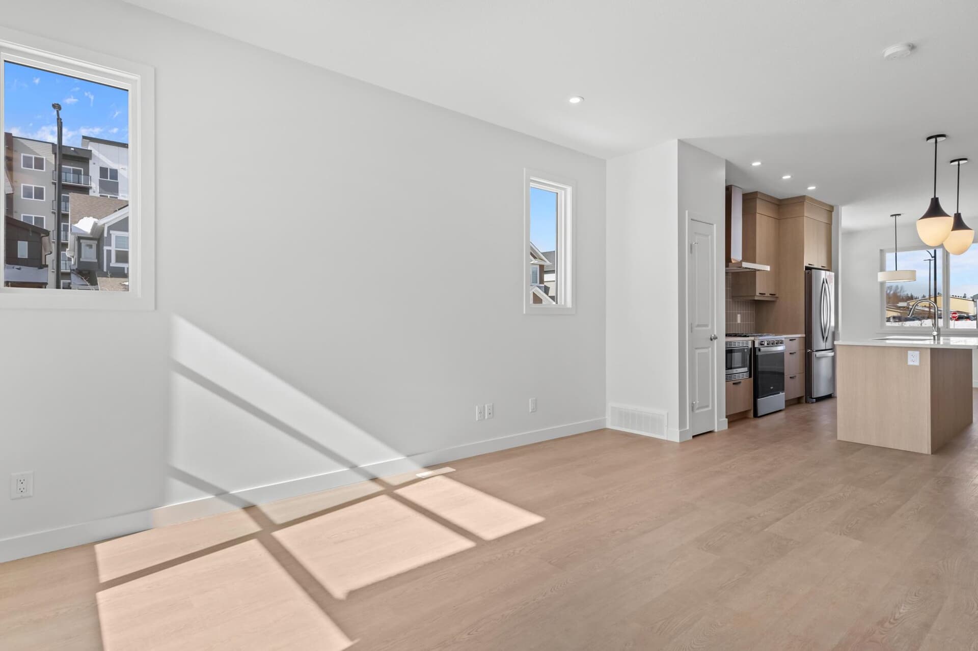 272 Paterson Link SW Unit 015046