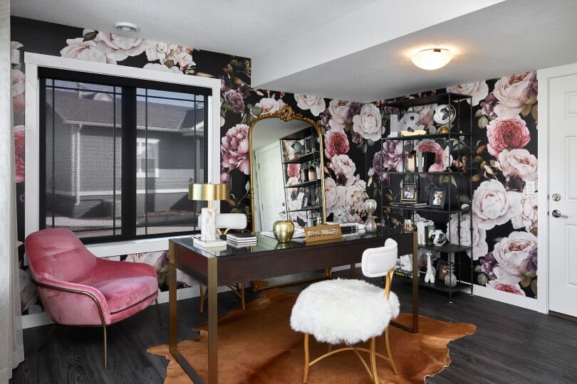 Floral wallpaper in the den at Regatta at Auburn Bay in Calgary, AB by Brookfield Residential