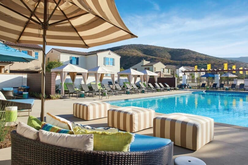 Resort style pool at Rancho Tesoro by Brookfield Residential in San Marcos CA