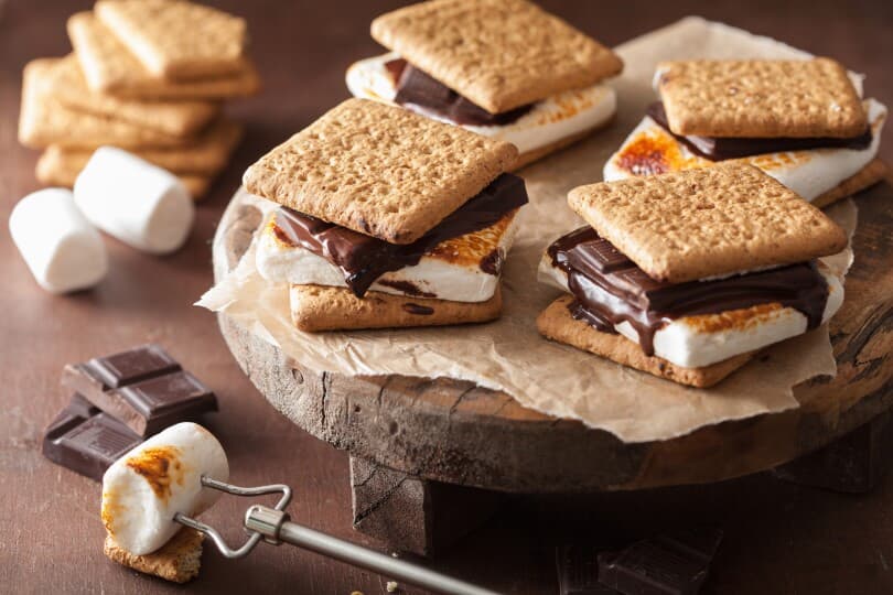 Homemade marshmallow s'mores with chocolate on graham crackers