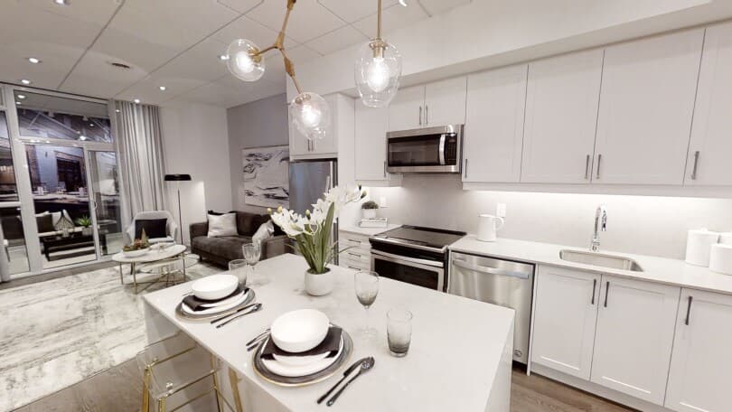Luxurious white kitchen at 50 Ann in Bolton by Brookfield Residential Ontario