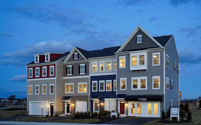 Exterior of the Hightop townhomes at Snowden Bridge in Winchester, VA by Brookfield Residential